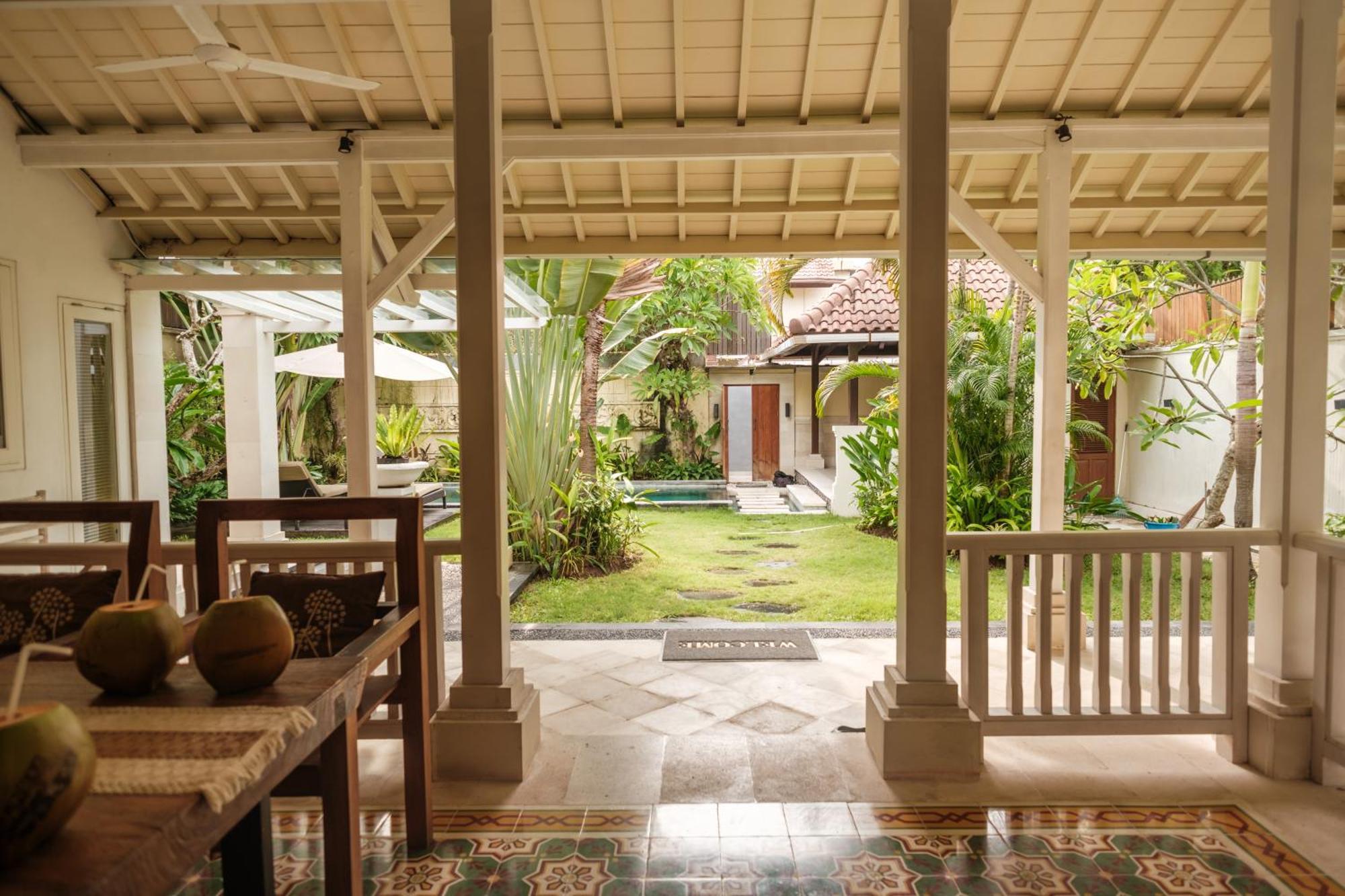 Uma Lima Villa Batu Belig - Close To The Beach Canggu Dış mekan fotoğraf