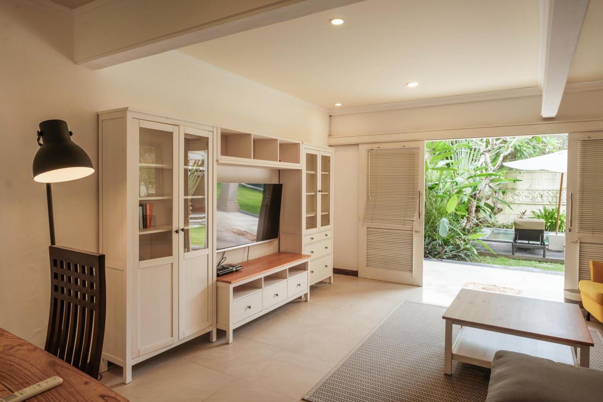 Uma Lima Villa Batu Belig - Close To The Beach Canggu Dış mekan fotoğraf